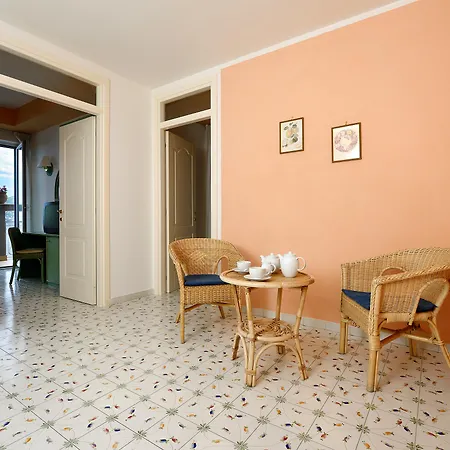 Club Due Torri Ξενοδοχείο Maiori