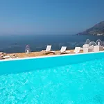 Club Due Torri Ξενοδοχείο
