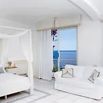 Club Due Torri 4*