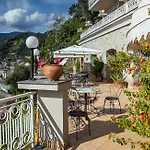 Club Due Torri 4*