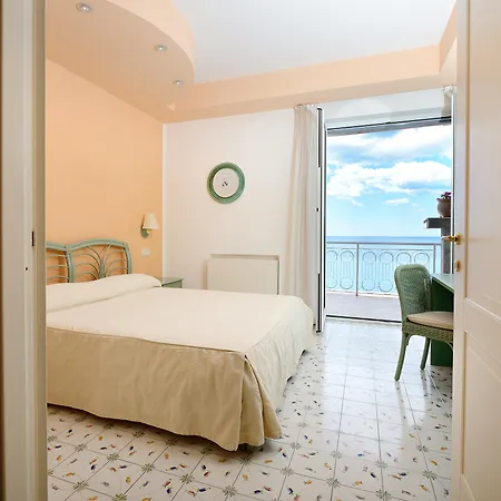 Hotel Club Due Torri 4*
