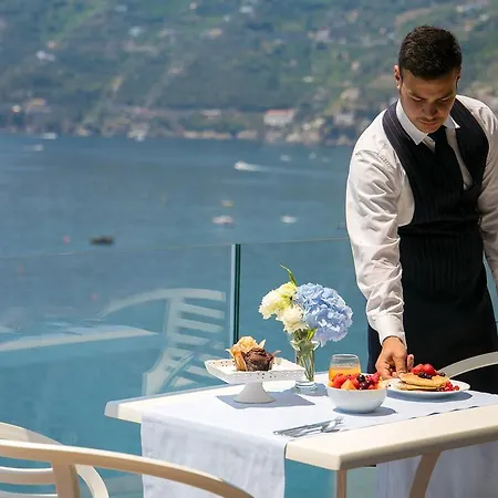 Hotel Club Due Torri 4*
