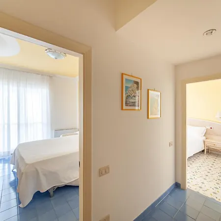 Club Due Torri 4*